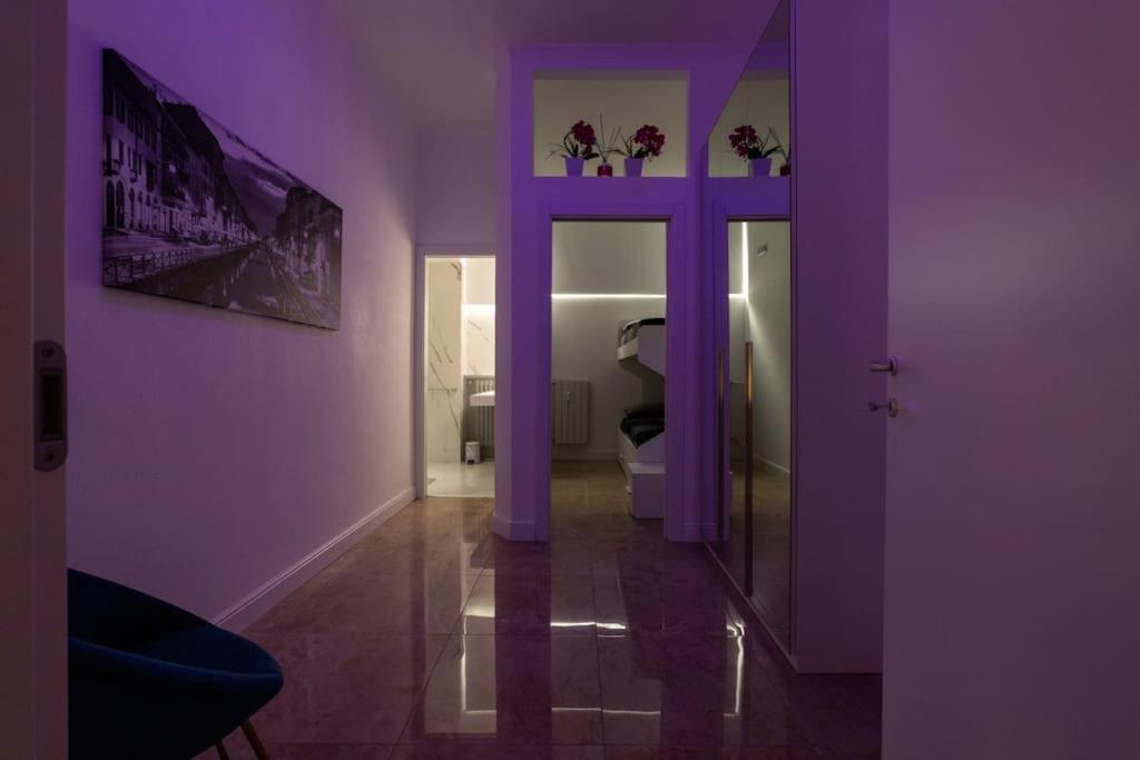 San Babila - Luxury Milanese Apartamento *